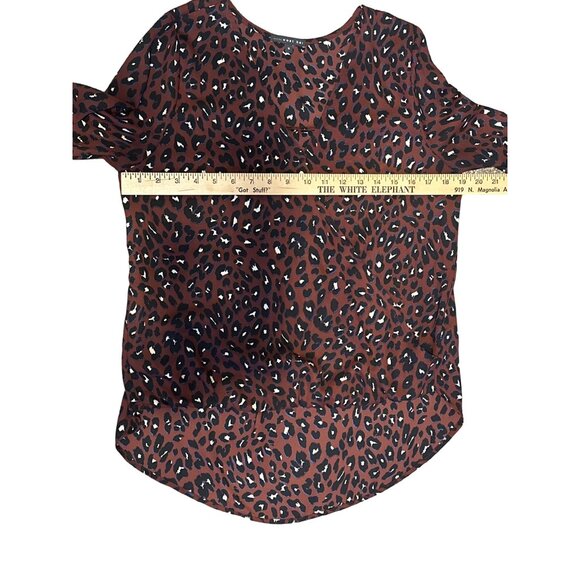 💖West Kei Women's Leopard Print V-Neck Blouse With Tie Sleeves - Picture 7 of 7